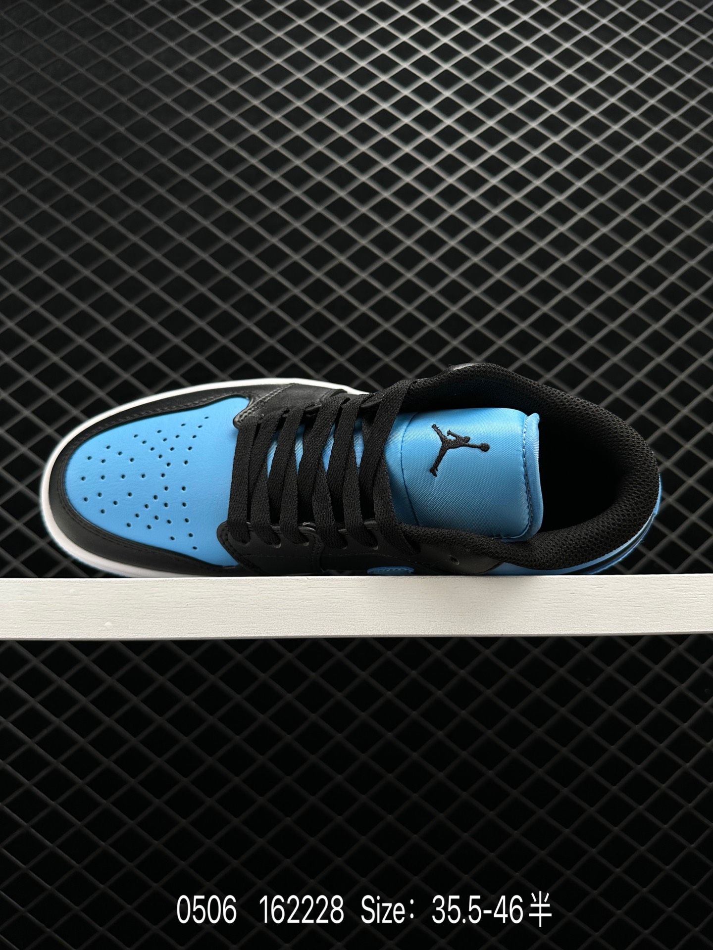 Air Jordan 1 Low “Light Smoke Grey”